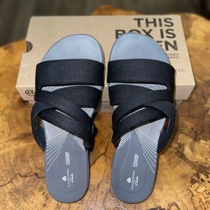 Cloudsteppers by Clarks-Very Comfortable, just slightly too large for me.